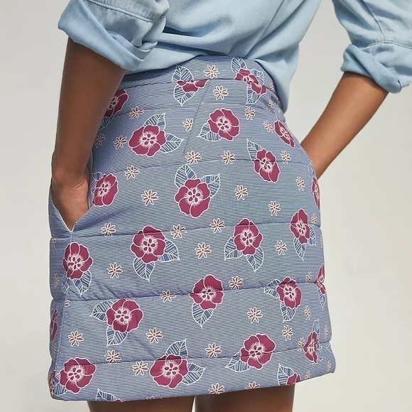 NWT - Anthropologie Carleen Quilted Puffy Mini Skirt - Picture 3 of 3
